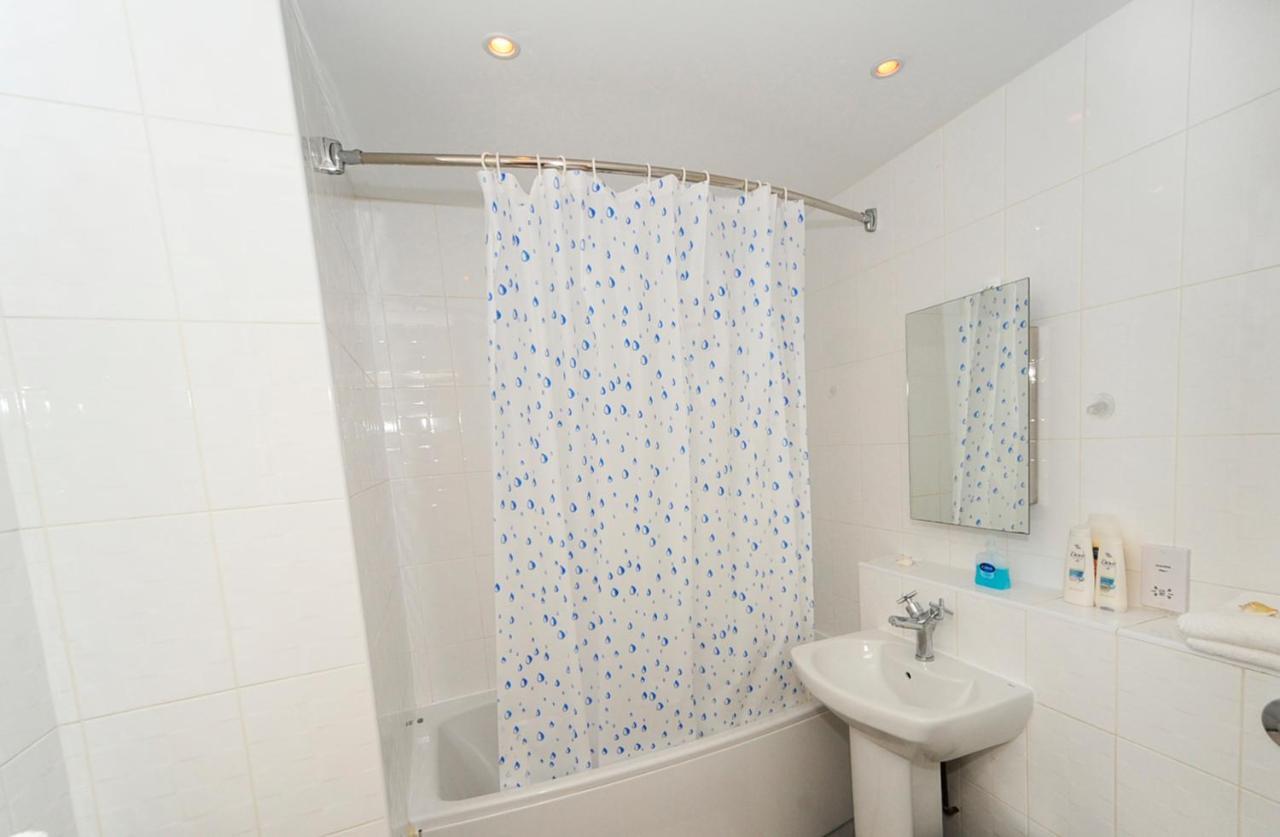 Parc Y Bryn Serviced Apartments Аберистуит Экстерьер фото